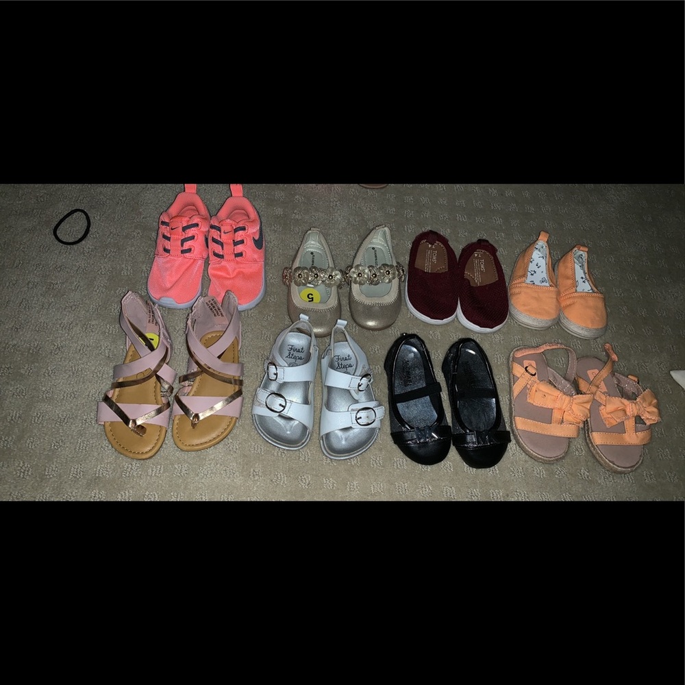 Girls size 5 shoe lot
